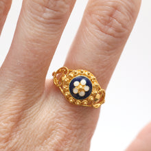 Load image into Gallery viewer, 19k Etruscan Revival Daisy Ring
