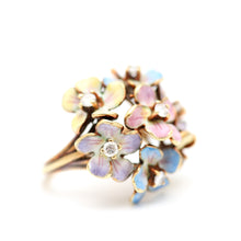 將圖片載入圖庫檢視器 SOLD TO A*** 14k Enamel Flower Bouquet Ring
